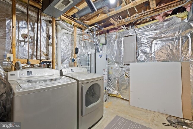 Building Photo - 806 Lilac Ct