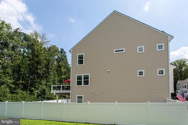Building Photo - 45483 Woodslea Wy