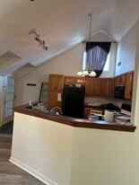 Building Photo - 150 S 3rd St