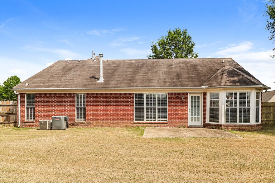 Building Photo - 2708 Baird Dr