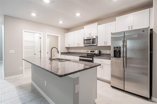 Building Photo - 31807 Barrel Wave Way
