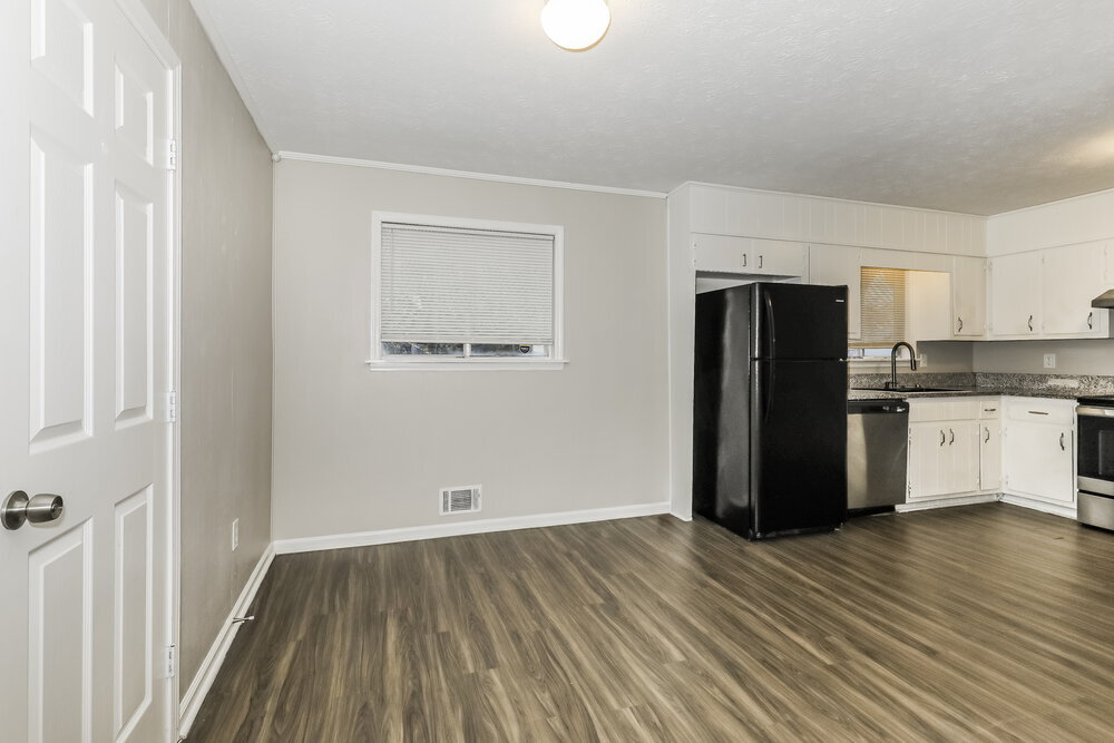 Building Photo - 5789 Northfield Dr