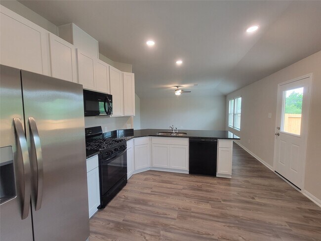 Building Photo - 11736 Whirlaway Dr