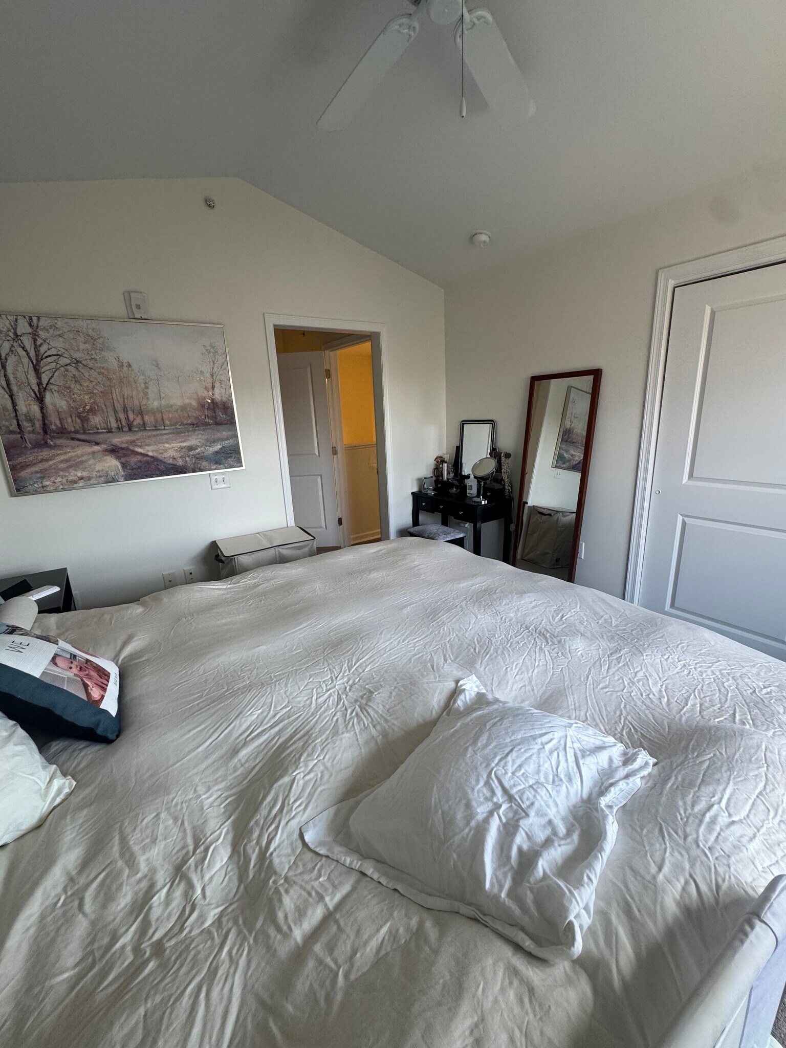 Building Photo - 33202 Town Green Dr