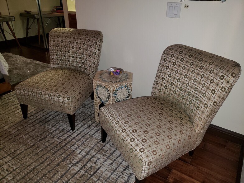 Living Area - 1331 Willow St
