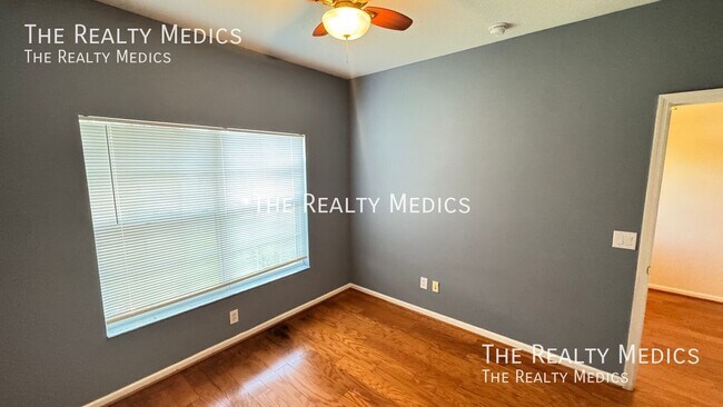 Building Photo - 626 Fern Lake Dr