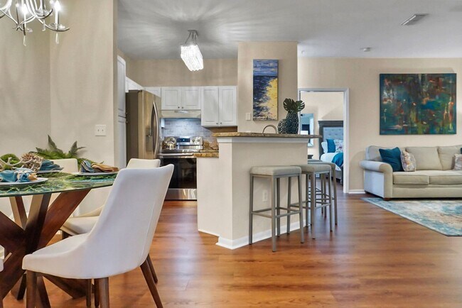 Condo Entrance - 60 Fenwick Hall Aly