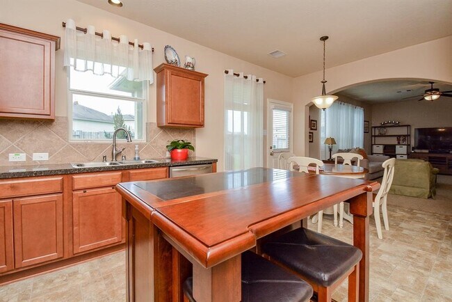 Building Photo - 3322 Aegean Dr