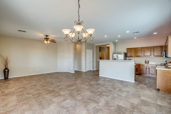 Building Photo - 17610 W Port Royale Ln