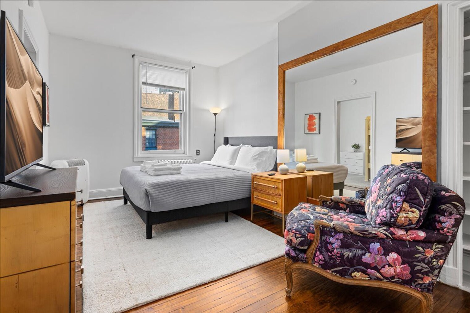 Building Photo - 234 S 20th St