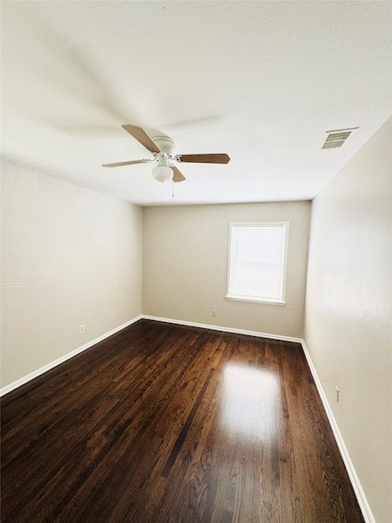 Building Photo - 2036 Delano Dr