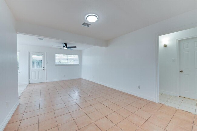 Building Photo - 2413 Woodgate St