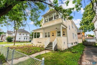 Building Photo - 139 Richards St