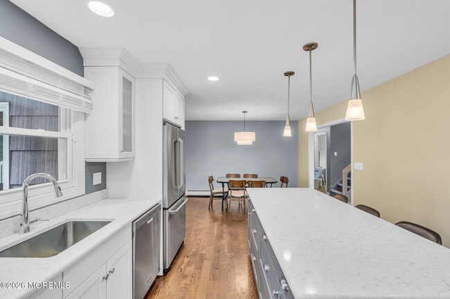 Building Photo - 485 Freehold St