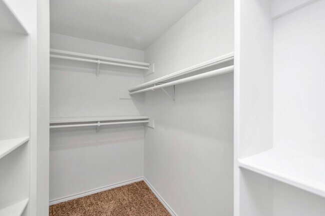 Building Photo - 12818 Chamberlain Dr