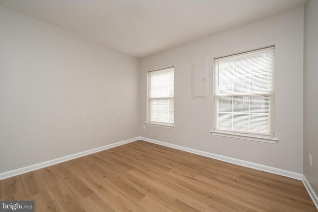 Building Photo - 20382 Farmgate Terrace
