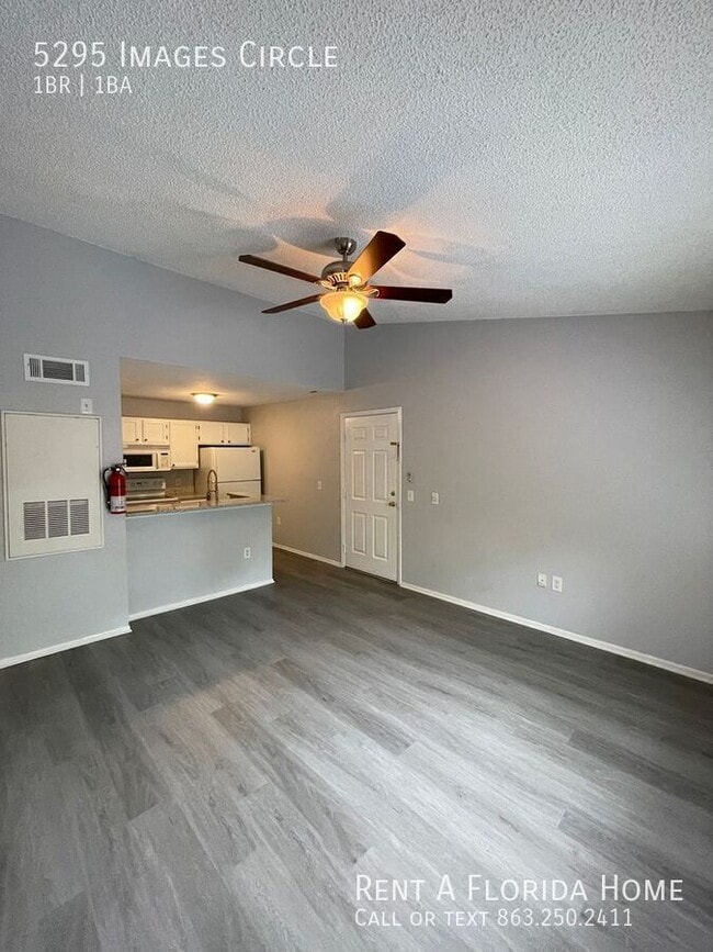 Building Photo - 5295 Images Cir