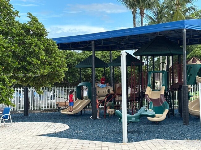 Building Photo - 17025 NW 20th St