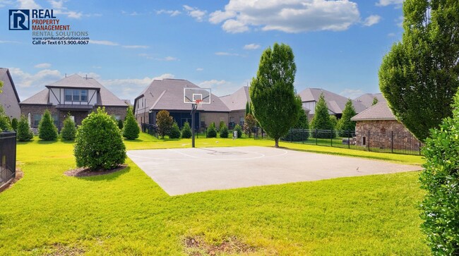 Building Photo - Gorgeous, Luxury home in Marymont Springs! Neighborhood pool and playground!