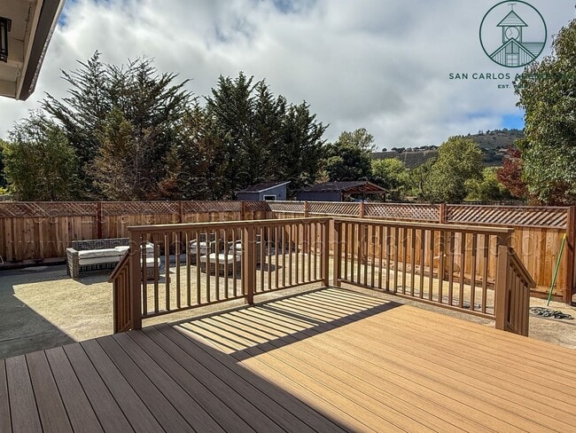 Building Photo - Beautifully Remodeled Mid-Carmel Valley Ra...