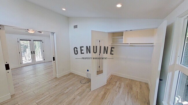 Building Photo - 3Bd 2Ba Home in the Heart of Orange