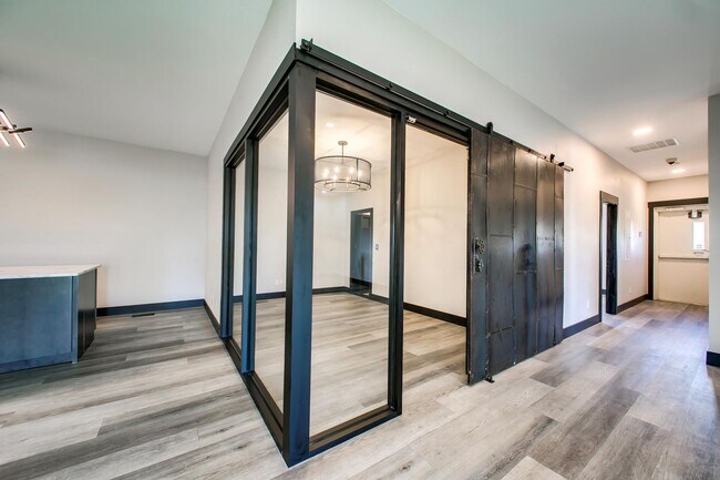 Building Photo - 4105 N Adams St