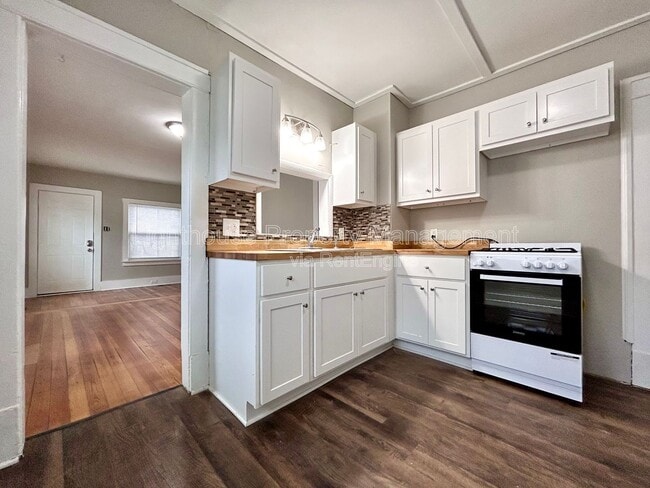 Building Photo - 1768 Elwood St