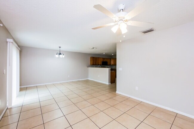 Building Photo - 997 SW 15th St