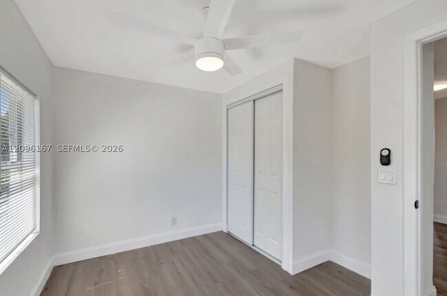 Building Photo - 953 29th St