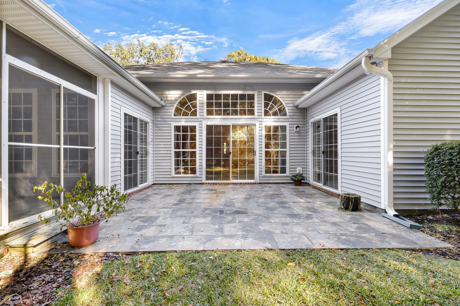 Building Photo - 11 Eagle Pointe Cir