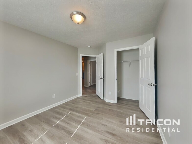 Building Photo - 146B Waterford Way