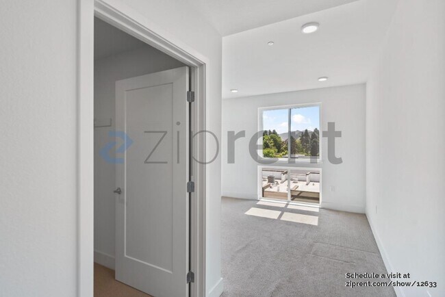 Building Photo - 3768 Capitol Ave