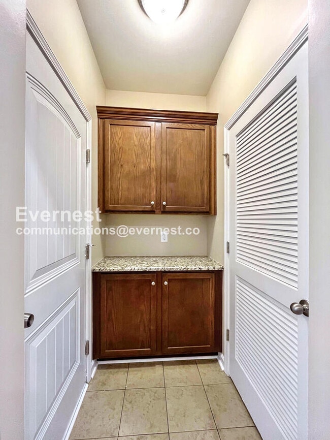 Building Photo - 3724 Hoggett Ford Rd