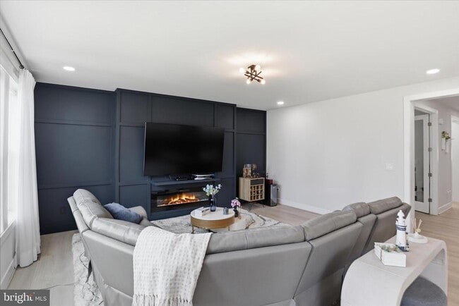 Building Photo - 22773 Orch Grv Dr