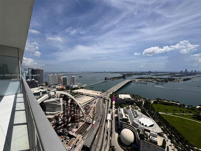 Building Photo - 1100 Biscayne Blvd