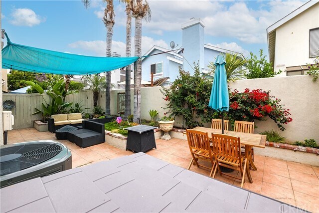 Building Photo - 12530 Wedgwood Cir