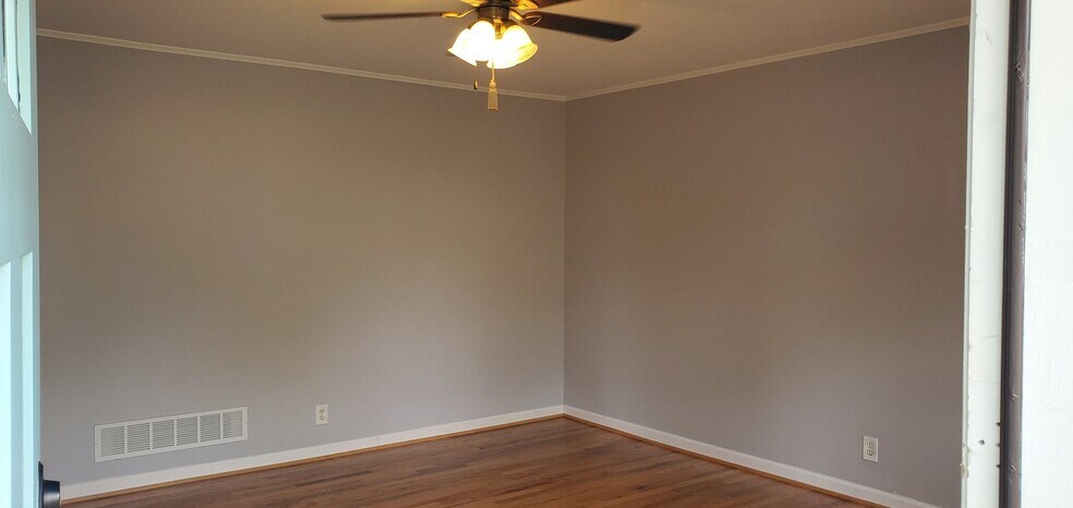 Building Photo - 116 W Decatur St