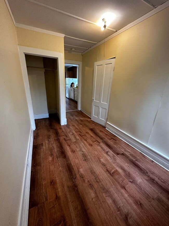 Building Photo - 26-28 Monroe Street