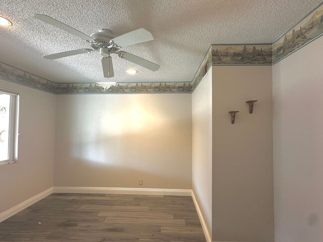 Building Photo - 3BD/2BA Single-Story Home in Huntington Beach