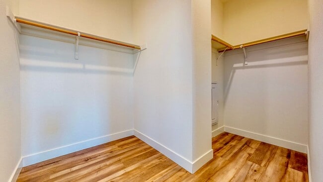 Building Photo - 282 Gambrel Cir