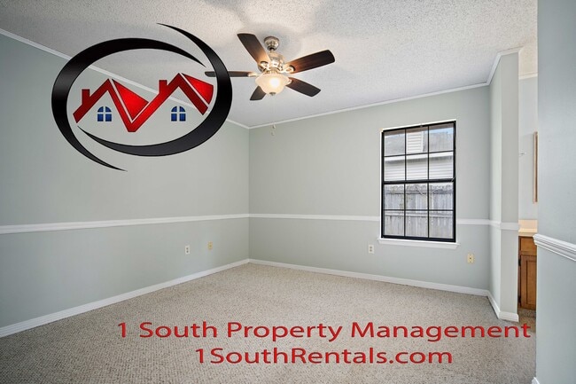 Building Photo - 964 McNeil Ave