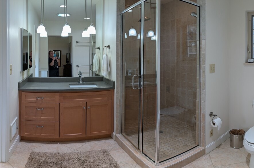 Building Photo - 6201 Lisbon Ave