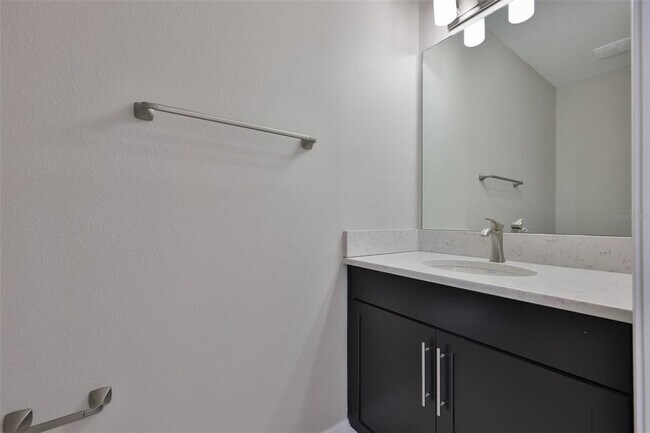 Building Photo - 1547 W Cass St