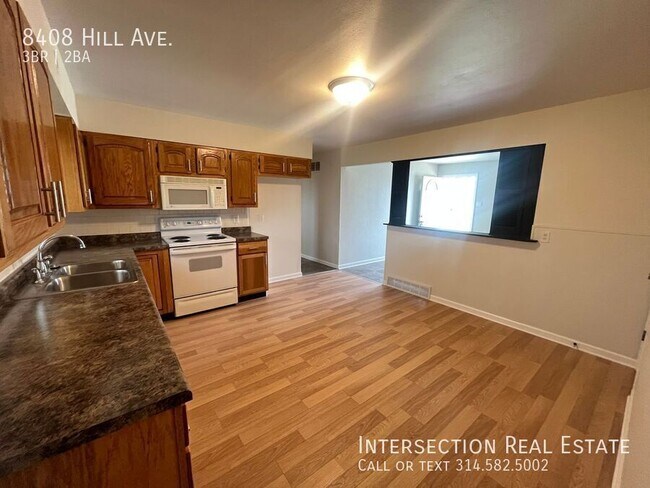 Building Photo - 8408 Hill Ave