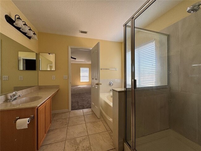 Building Photo - 6767 Waterton Dr