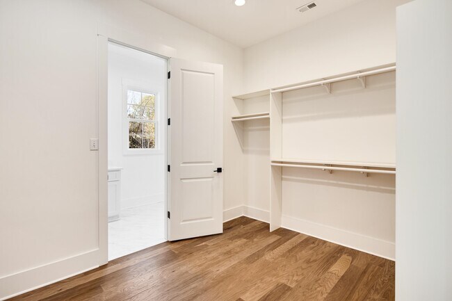 Building Photo - 641 Fletcher Rd