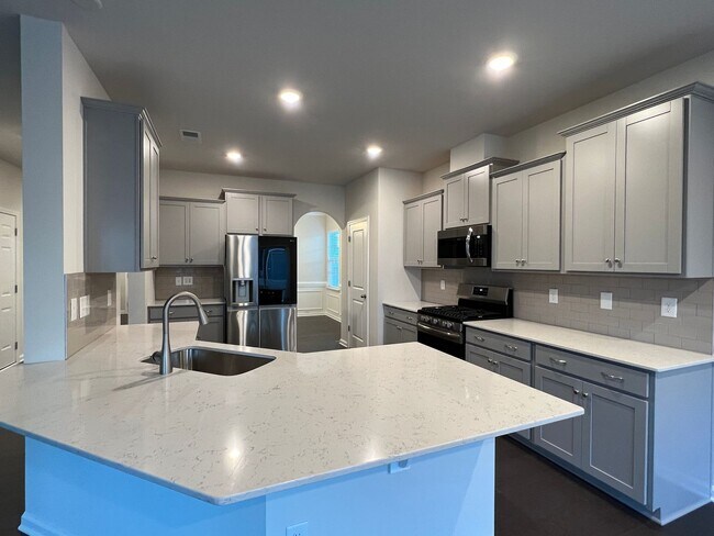 Building Photo - 5bd 4.5bath like brand new SFH in Palisades