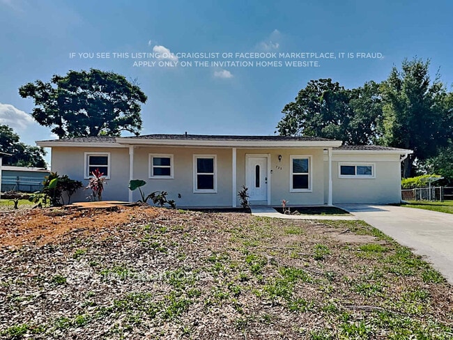 Building Photo - 725 Clayton St