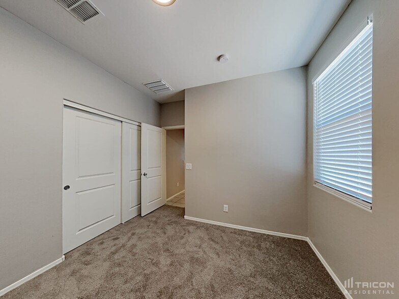 Building Photo - 2705 S 116th Ave
