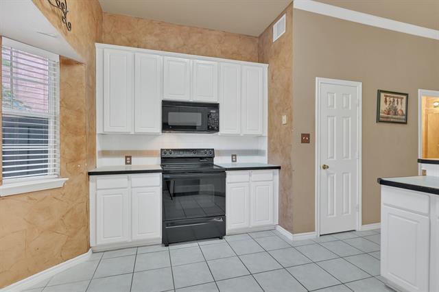Building Photo - 3104 Sawtooth Dr